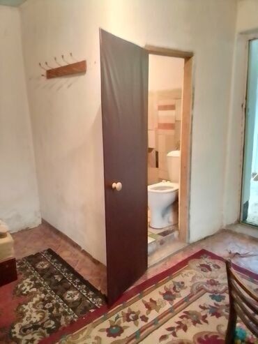 аламедин базар дом: 15 м², 1 комната, Забор, огорожен, Подвал, погреб