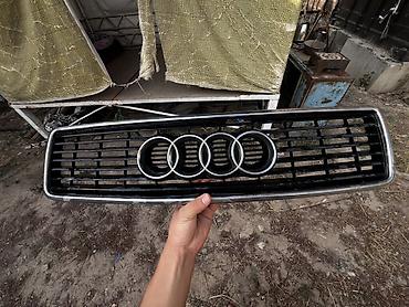 Решётка радиатора для Audi (классический горизонтальный дизайн с