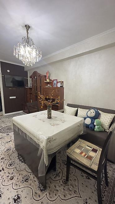 квартирный дом: 2 комнаты, 67 м², 3 этаж — 5