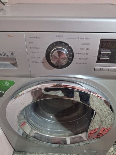 Uzunmüddətli kirayə evlər: 30 kv. m, 1 otaqlı -da lalafo.az — 8 Uzunmüddətli kirayə evlər: 30 kv. m, 1 otaqlı — 8