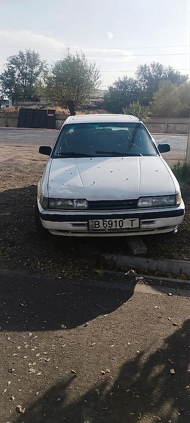 Mazda 626: 1990 г., 2 л, Механика, Бензин, Седан