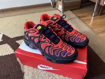 найк: Продаю новые оригинальные кроссовки Nike TN Air Max Plus Drift