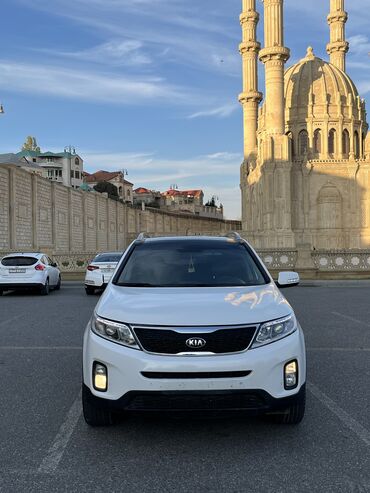 vito icare: Sorento 2.4 benzin Günü 100azn