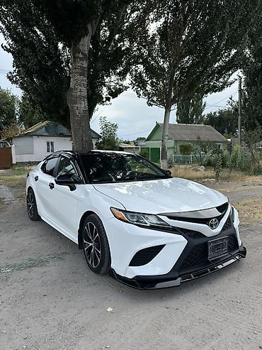 фораннер 2018: Toyota Camry: 2018 г., 2.5 л, Автомат, Бензин, Седан — 3