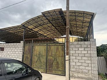 эко комплекс: Продаётся частный дом с большим навесом и капитальным ограждением — 1