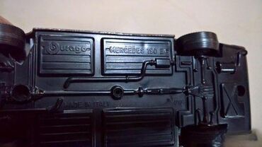 Figurice i makete: Burago Mercedes 190 e 1 prema 25Wely Taxy — 6