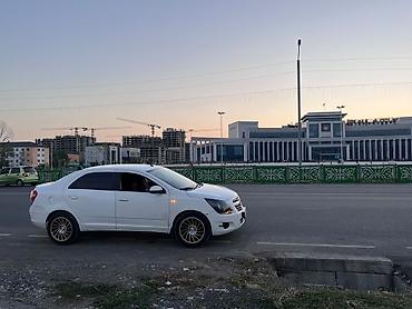 Унаа: Chevrolet Cobalt: 2018 г., Кол менен иштөөчү, Бензин, Седан — 4