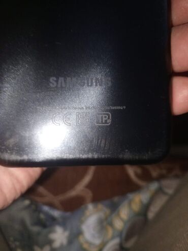 аккумулятор usb: Samsung smartfon - Brend: Samsung - Korpus rəngi: qara - Arxa panel