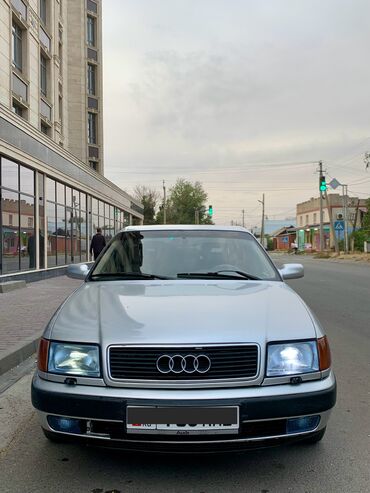 трамблер на ауди: Audi S4: 1992 г., 2.3 л, Механика, Бензин, Седан