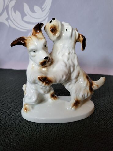 Figure: Figura, bоја - Šareno, Novo — 1