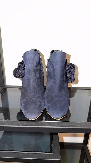 Qadın ayaqqabıları: Qadınlar üçün topuqlu botinka - Rəng: tünd göy (navy) - Material — 2