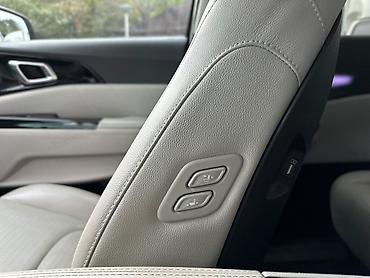 Kia: Kia Carnival: 2020 г., Минивэн — 27