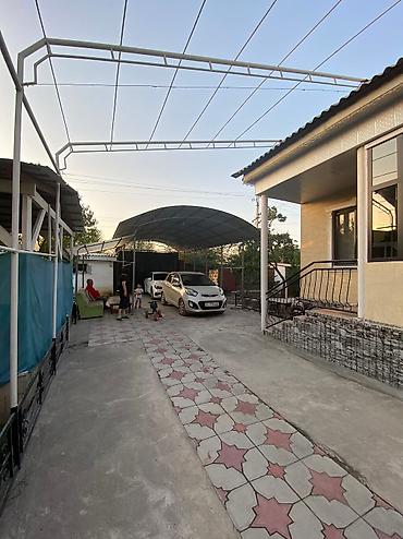 Продажа коттеджей и домов: Эки уй сатылат,участогу 9 сотых короосунда 2 — 3