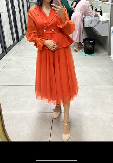 оранжевое платье: Вечернее платье, Пышное, С рукавами, S (EU 36), M (EU 38)