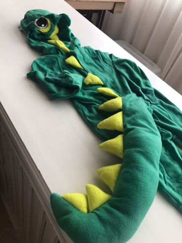 Карнавальные костюмы: Карнавальный костюм динозавра.Возраст 4 года. По всем интересующим