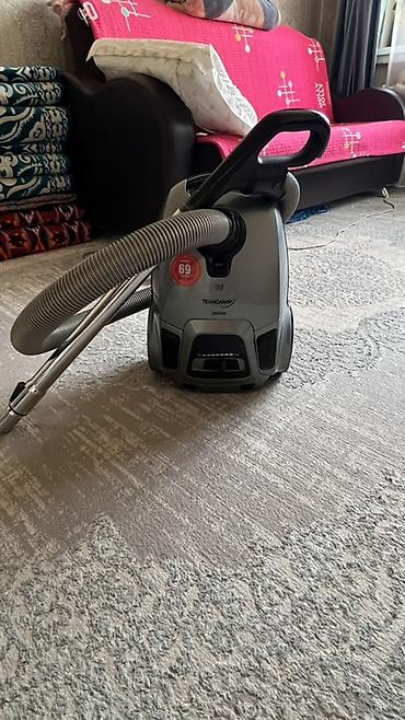 tech: Пылесос TECHNOMIR 2400W, классический мешковой тип. Основные — 4