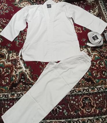 karate üçün kimono: Kimano karate kimanosudur