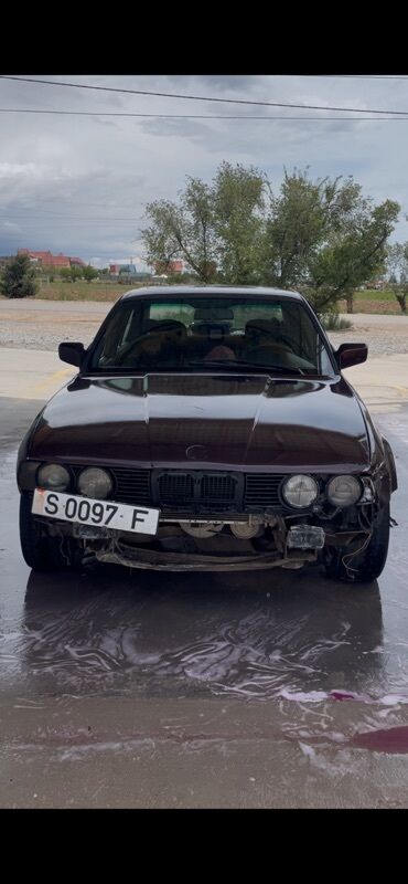 105 мега прицеп: BMW 525: 1991 г., 2.5 л, Механика, Бензин, Седан