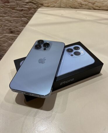 Apple iPhone: IPhone 13 Pro, Б/у, 256 ГБ, Голубой, Зарядное устройство, Защитное стекло, Чехол, 89 %