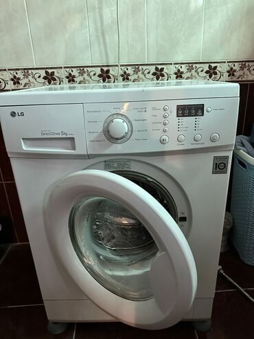 продам стиральную машину на запчасти: Кир жуучу машина LG, Автомат, 5 кг чейин, Компакттуу