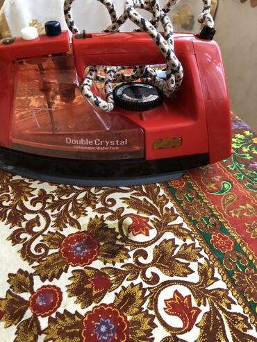 meyvə qurudan aparat: Double Crystal markalı buharlı ütü çıxarıla bilən su çəni ilə