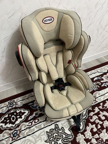 продаю связи с переездом: Автокресло, цвет - Бежевый, Б/у at lalafo.kg продаю связи с переездом: Автокресло, цвет - Бежевый, Б/у