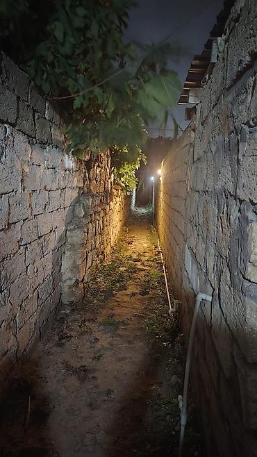 kohnə suraxanida bina evləri: Maştaga 1 otaq 1 kuxna stido zal kiraye verilir aile verilir her — 5