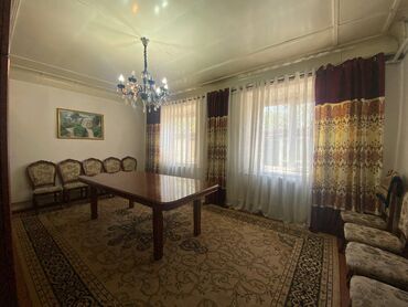 дом с кок жар: Дом, 80 м², 4 комнаты, Риэлтор, Старый ремонт
