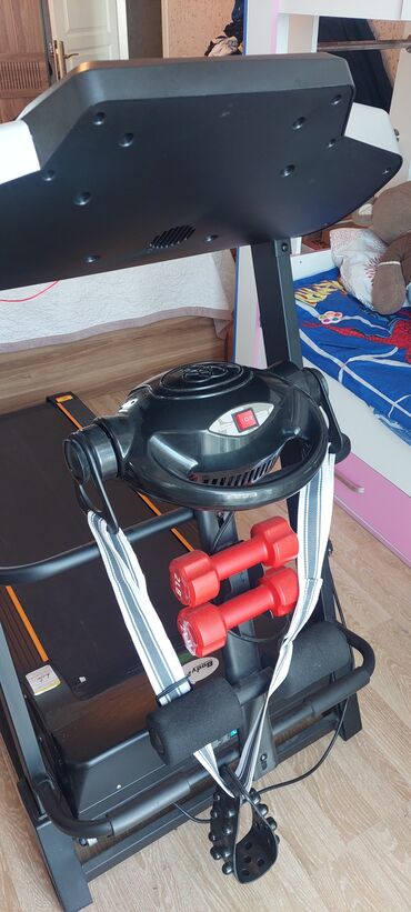 Qaçış trenajorları: Tecili satilmalidir.Qaçış aparatı. baha alinib demək okar ki,heç — 8