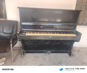 Pianolar: Piano, Akustik, İşlənmiş, Ünvandan götürmə — 4