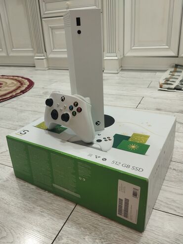 oyun kon: Xbox series s ideal vəziyyətdədir ustada olmayıb.jostiki teze kimidi