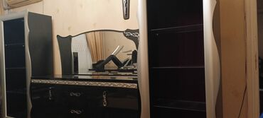 Qonaq otağı dəstləri: Komod — 2