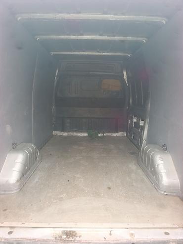 fort yük: Ford yük furgonu – geniş yük bölməsi və praktik salon Xüsusiyyətlər — 4