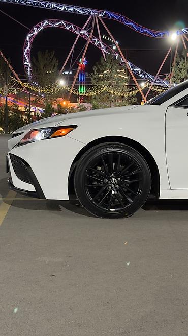 дачики: Toyota Camry: 2021 г., 2.5 л, Автомат, Бензин, Седан — 5