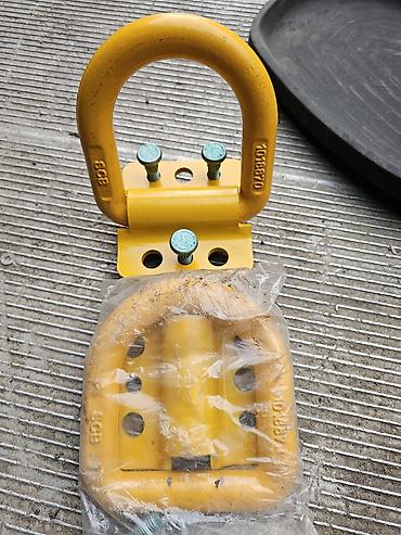 Другие детали кузова: Крыша (верхняя панель кузова) с вырезанными стойками. - Материал — 8