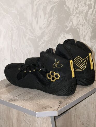 Кроссовки и спортивная обувь: Борцовки черные “Rudis” Покупалась для тренировок но после 1й — 3