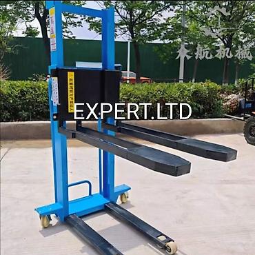 Kommersiya nəqliyyat vasitələri: Elektrik Reach Truck-pultla idarə olunan qaldırıcı. Məhsul təsviri: - — 4