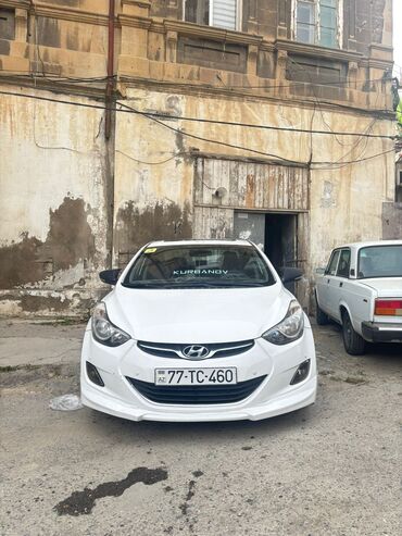 Hyundai: Hyundai Elantra: 1.8 l | 2011 il Sedan — 5