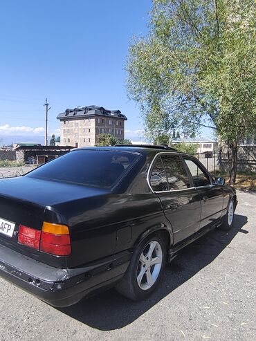 BMW: BMW 5 series GT: 1994 г., 2.5 л, Механика, Бензин, Седан