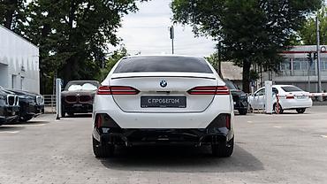 aion a60: BMW 5 series: 2024 г., 2 л, Автомат, Бензин, Седан — 7