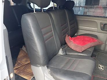 maşınlar 07: Hyundai H-1 (Starex) mikroavtobus - Korpus: gümüşü rəng, ön və arxa — 9