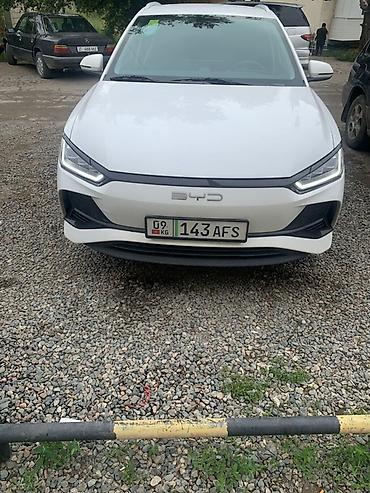 электро машине: BYD E2: 2024 г., Автомат, Электромобиль, Хэтчбэк — 5