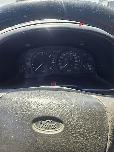 lexus az: Ford Transit: 2.5 l | 2000 il 433000 km Van body type — 4