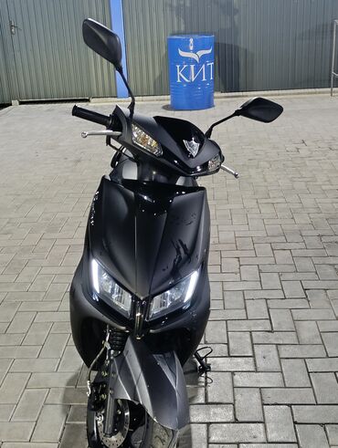 Скутеры: Скутер M8, 150 куб. см, Бензин, Б/у