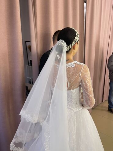 платье с пайетками: Свадебное продаю или даю на прокат ( прокат платья сутки 5000 тысяч