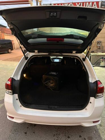 Toyota: Toyota Corolla: 1.5 l | 2015 il — 2