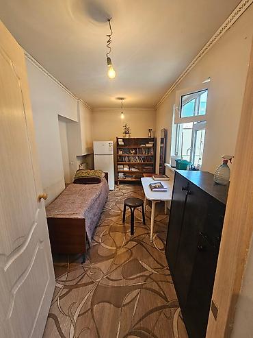 Продажа коттеджей и домов: Продается 2 дома в Центре города. Свердловский район пр. Жибек Жолу — 13