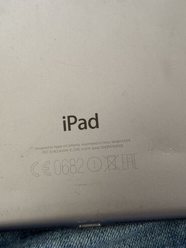 Tableti: Na prodaju ipad za delove  Imaju iCloud  Cena 20€ komad  Broj telefona — 22