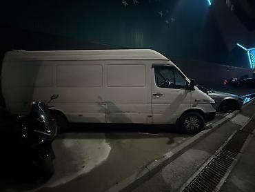 Унаа сатуу: Mercedes-Benz Спринтер: 2003 г., 2.2 л, Кол менен иштөөчү, Дизель, Van — 2
