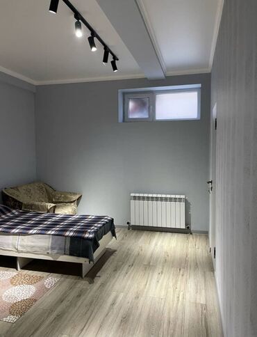 Продажа домов: Таунхаус, 150 м², 4 комнаты, Собственник, Косметический ремонт at lalafo.kg — 11 Продажа домов: Таунхаус, 150 м², 4 комнаты, Собственник, Косметический ремонт — 11